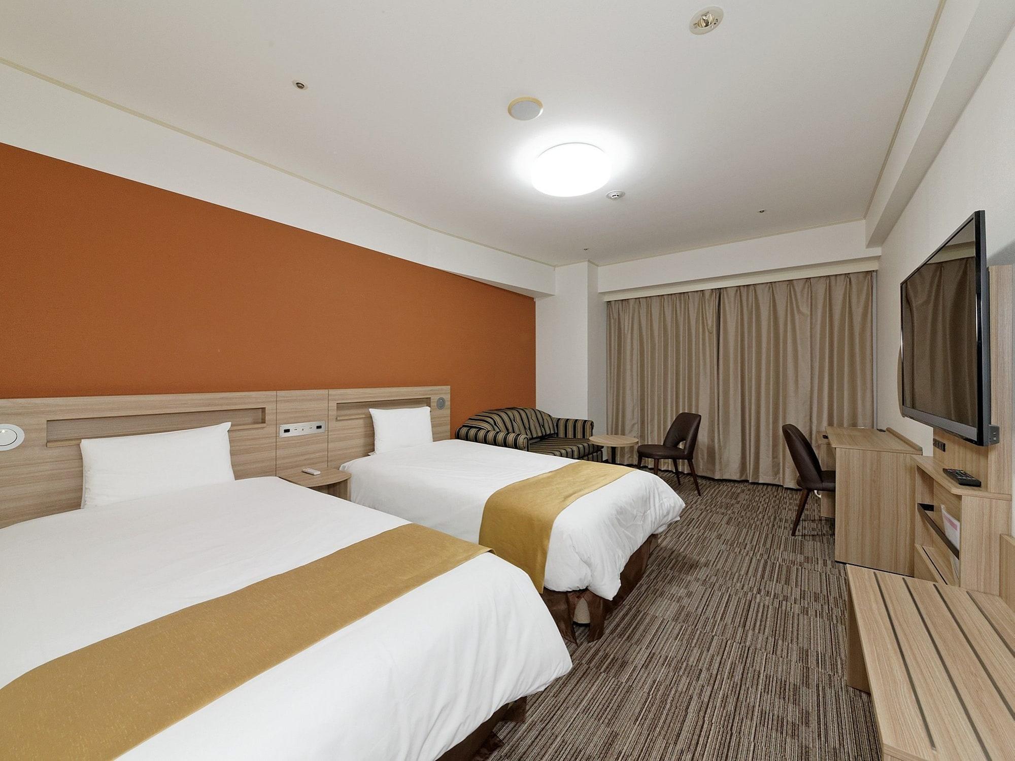 Hotel Sunroute Sopra Kobe Bagian luar foto